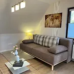 Peedy's Luxurioese 60m² Mit Balkonterrasse شقة