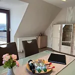 Peedy's Luxurioese 60m² Mit Balkonterrasse * شتاده