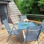 Peedy's Luxurioese 60m² Mit Balkonterrasse شتاده