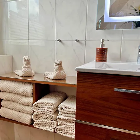 Διαμέρισμα Peedy's Luxurioese 60m² Mit Balkonterrasse *