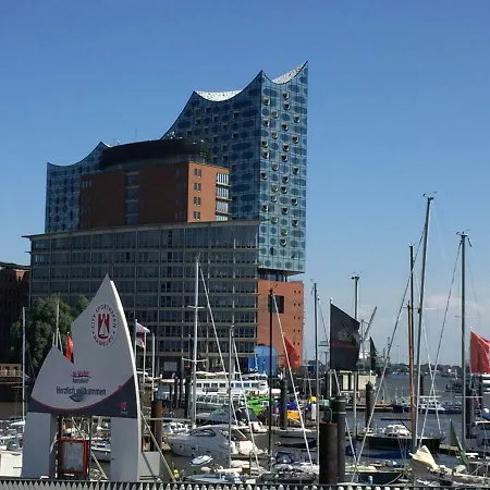 Διαμέρισμα Peedy's Luxurioese 60m² Mit Balkonterrasse Στάντε