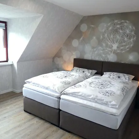 Апартаменты Peedy's Luxurioese 60m² Mit Balkonterrasse