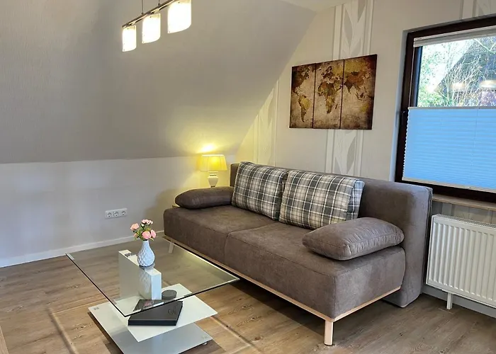 Peedy's Luxurioese 60m² Mit Balkonterrasse Apartman