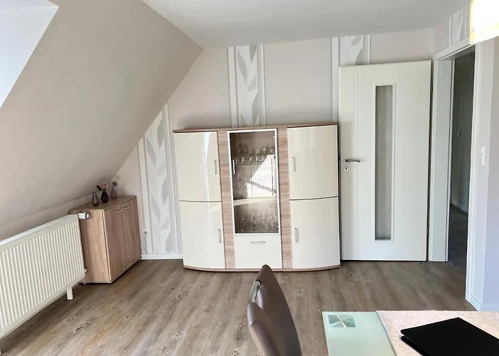 Peedy's Luxurioese 60m² Mit Balkonterrasse Apartman *