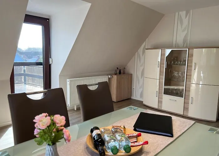 Peedy's Luxurioese 60m² Mit Balkonterrasse * Stade