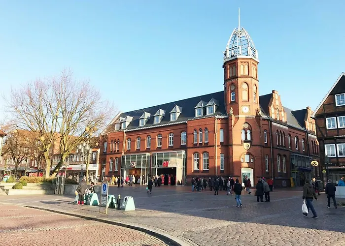 Peedy's Luxurioese 60m² Mit Balkonterrasse Apartman *